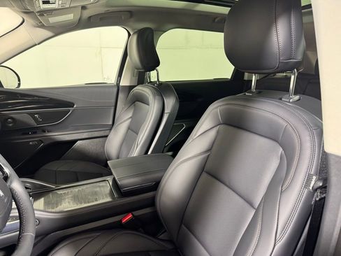 New 2026 Lincoln Nautilus Premier w/ Equipment Group 102A image 21