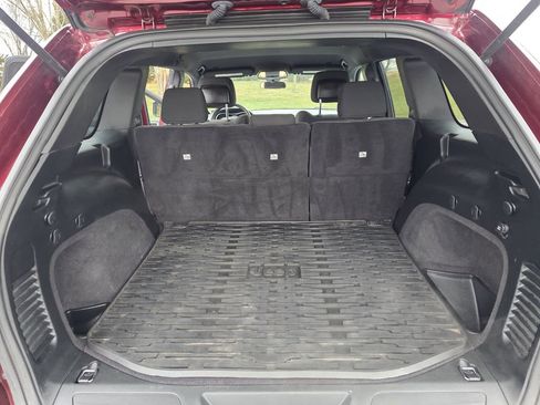 Used 2018 Jeep Grand Cherokee Laredo image 17