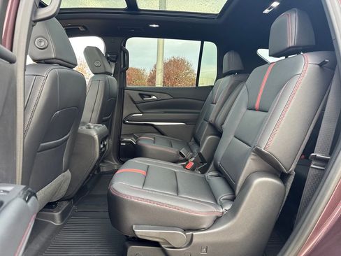 New 2026 Chevrolet Traverse RS w/ LPO, Floor Liner Package image 17