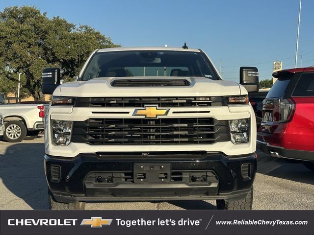 Used 2024 Chevrolet Silverado 2500 Custom w/ Custom Value Package AWD/4WD image 6