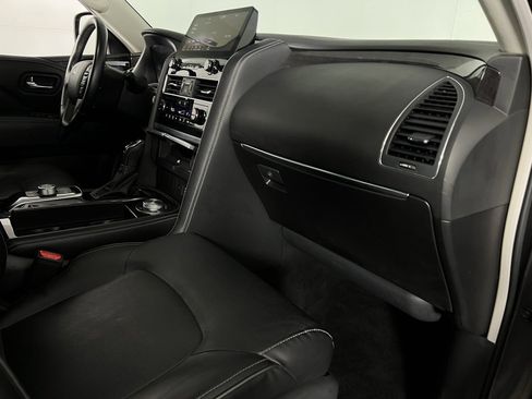 Used 2024 INFINITI QX80 Luxe image 34