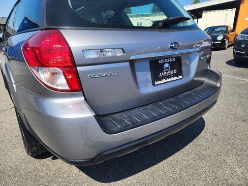 Used 2008 Subaru Outback 2.5i Limited AWD/4WD image 37