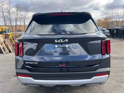 New 2026 Kia Sorento LX image 3
