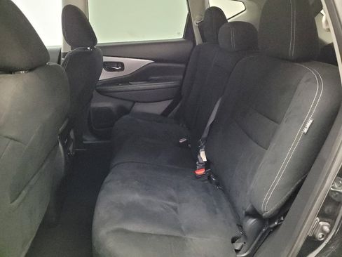 Used 2019 Nissan Murano S image 18