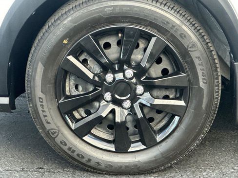 Used 2024 Nissan Kicks S image 25