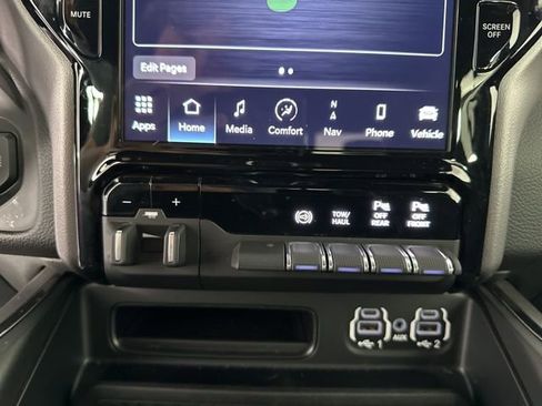 Used 2024 RAM 2500 Rebel w/ Towing Technology Group image 18