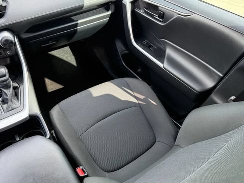 Used 2025 Toyota RAV4 LE FWD image 22