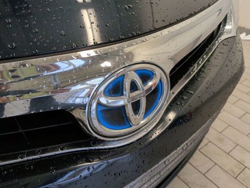 Used 2015 Toyota Avalon Limited image 18