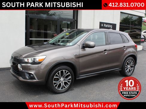 Used 2017 Mitsubishi Outlander Sport ES AWD/4WD image 2