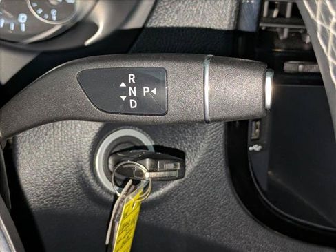 Used 2023 Mercedes-Benz Metris Passenger image 12