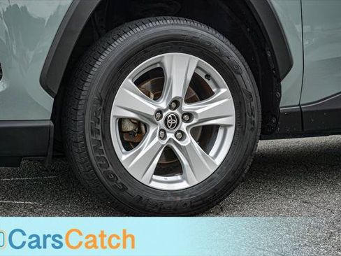 Used 2021 Toyota RAV4 XLE FWD image 17