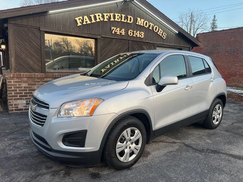 Used 2016 Chevrolet Trax LS image 1