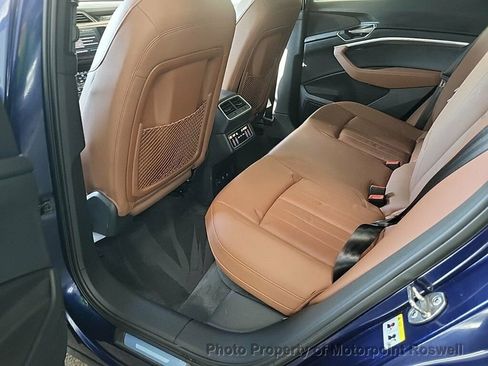 Used 2022 Audi e-tron Premium w/ Interior Protection Package image 4