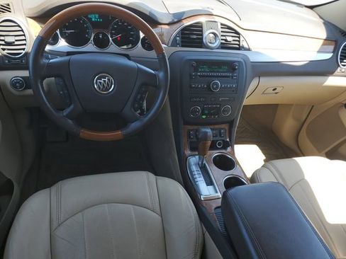 Used 2011 Buick Enclave CXL FWD image 10
