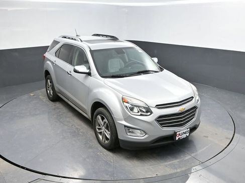 Used 2017 Chevrolet Equinox Premier w/ Enhanced Convenience Package image 27