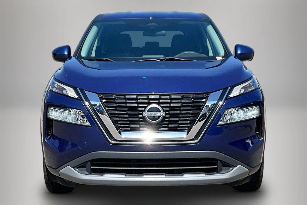 Used 2023 Nissan Rogue SV FWD image 2