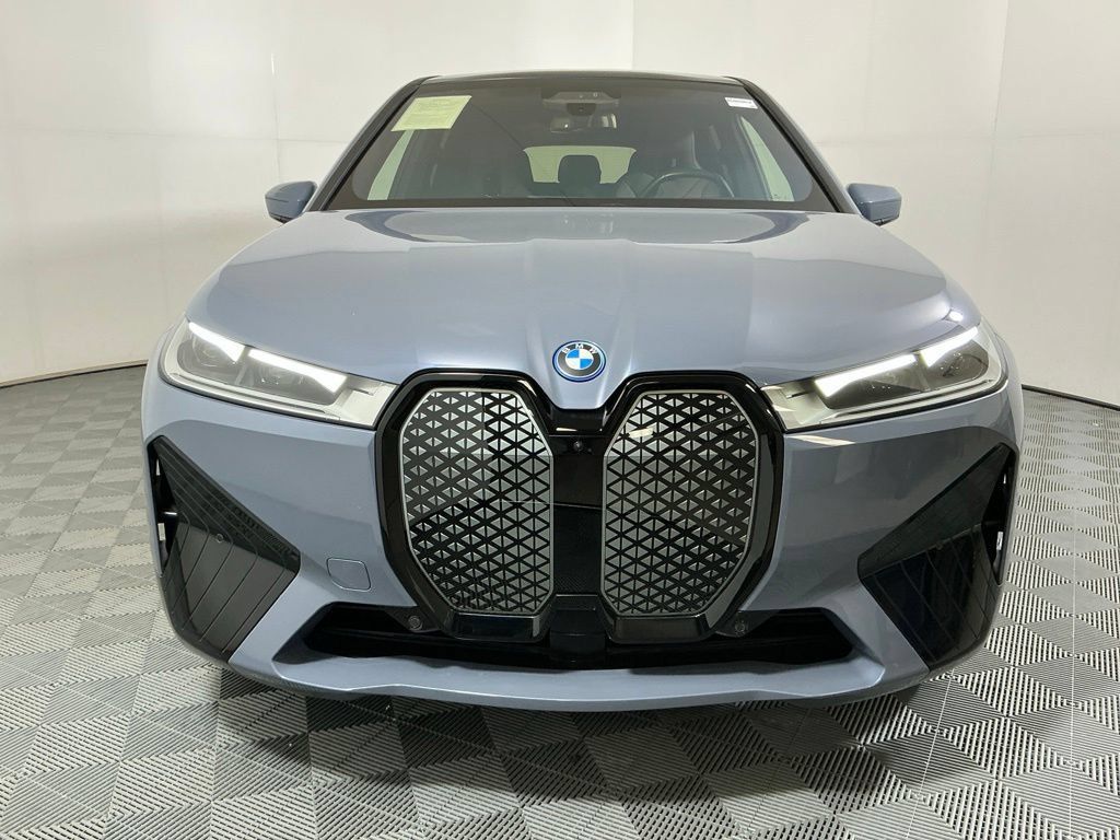 Certified 2024 BMW iX xDrive50 w/ Premium Package AWD/4WD image 3