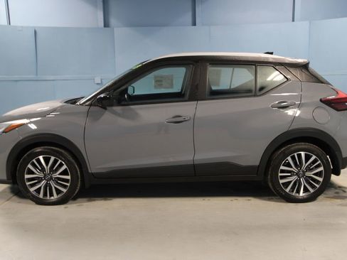 Used 2024 Nissan Kicks SV image 24