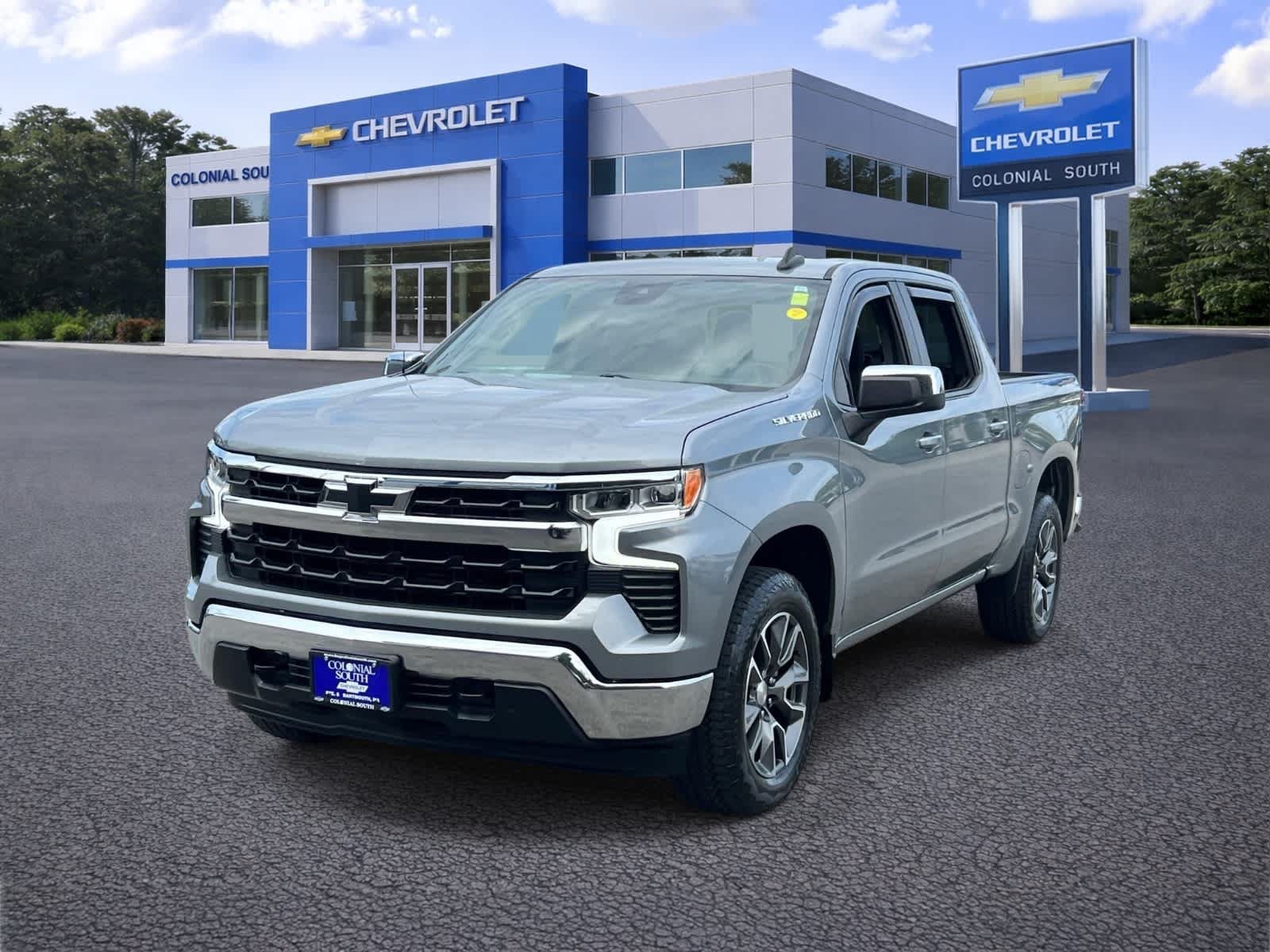 Certified 2023 Chevrolet Silverado 1500 LT AWD/4WD image 2