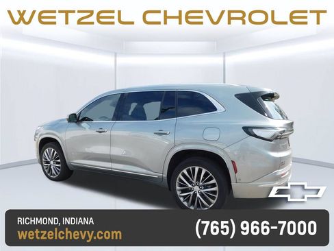 Used 2025 Buick Enclave Avenir w/ Super Cruise Package AWD/4WD image 5