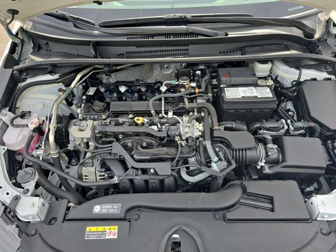 Used 2024 Toyota Corolla LE image 32