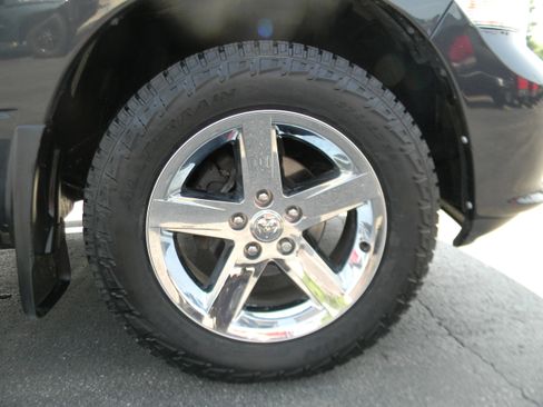 Used 2014 RAM 1500 Express image 3