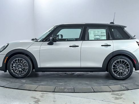 New 2026 MINI Cooper 4-Door Hardtop image 5