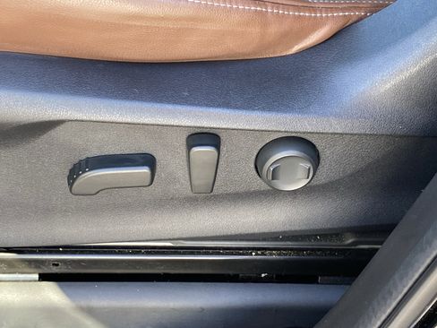 Used 2020 Subaru Ascent Touring image 17