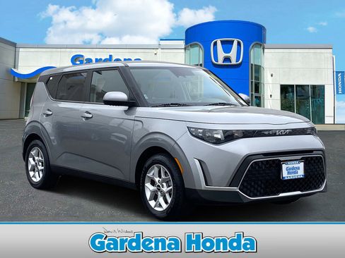 Used 2023 Kia Soul LX w/ Option Group 015 image 1