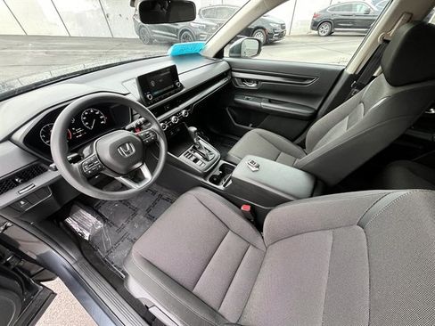 Used 2025 Honda CR-V LX image 16