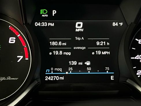 Used 2023 Alfa Romeo Stelvio Sprint image 20