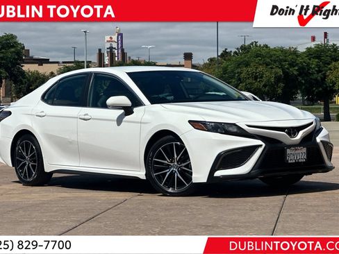 Certified 2023 Toyota Camry SE w/ Convenience Package FWD image 1