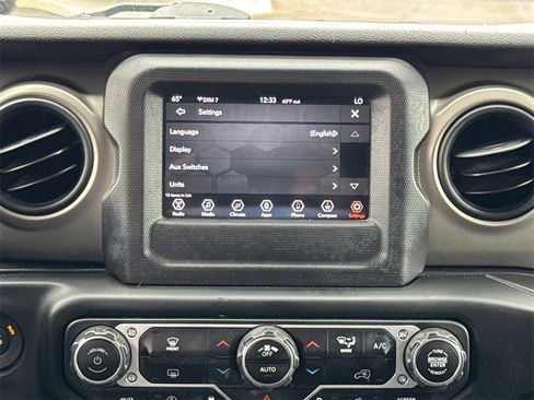 Used 2018 Jeep Wrangler Unlimited Sport S image 21