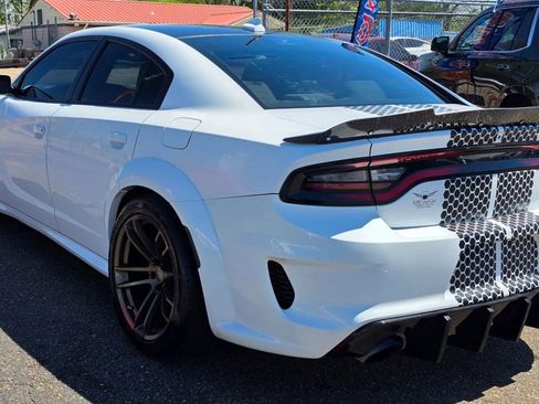 Used 2020 Dodge Charger Scat Pack RWD image 5