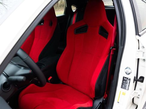 Used 2025 Honda Civic Type R image 5
