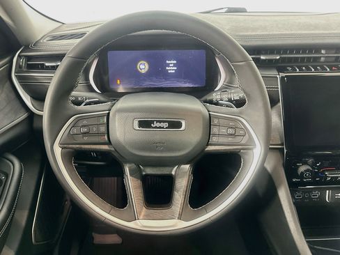 Used 2023 Jeep Grand Cherokee L Limited w/ Black Appearance Package RWD image 18