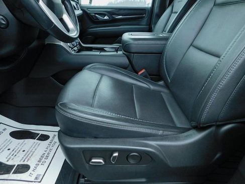 Used 2023 GMC Yukon Denali image 9