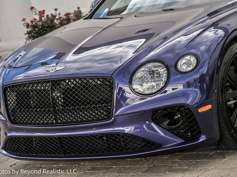 Used 2023 Bentley Continental GT V8 image 11