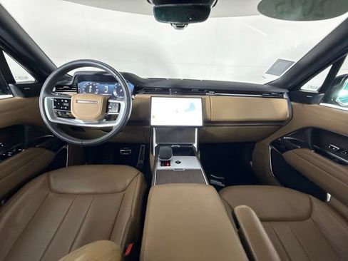 Used 2025 Land Rover Range Rover SE AWD/4WD image 32