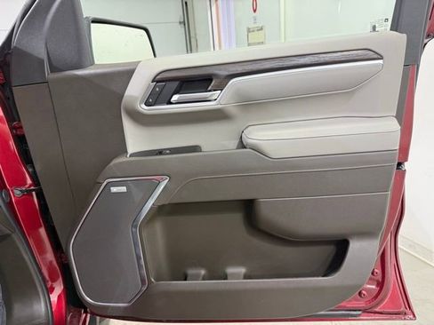 New 2026 GMC Sierra 1500 SLT w/ SLT Premium Package AWD/4WD image 29