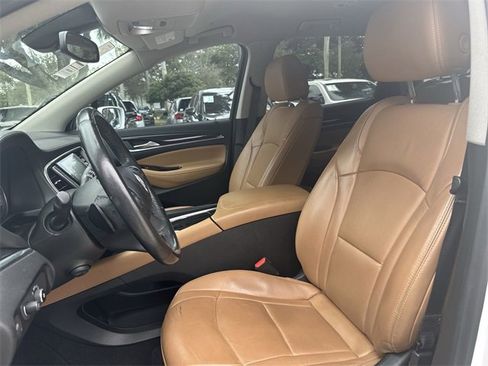 Used 2020 Buick Enclave Premium image 13