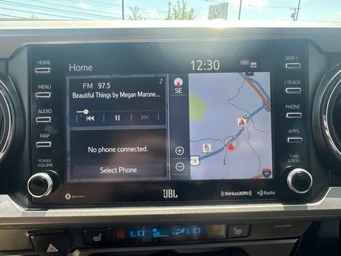 Used 2020 Toyota Tacoma Limited AWD/4WD image 21