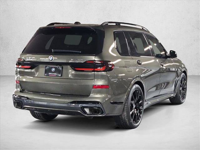 Used 2027 BMW X7 xDrive40i w/ M Sport Package AWD/4WD image 2