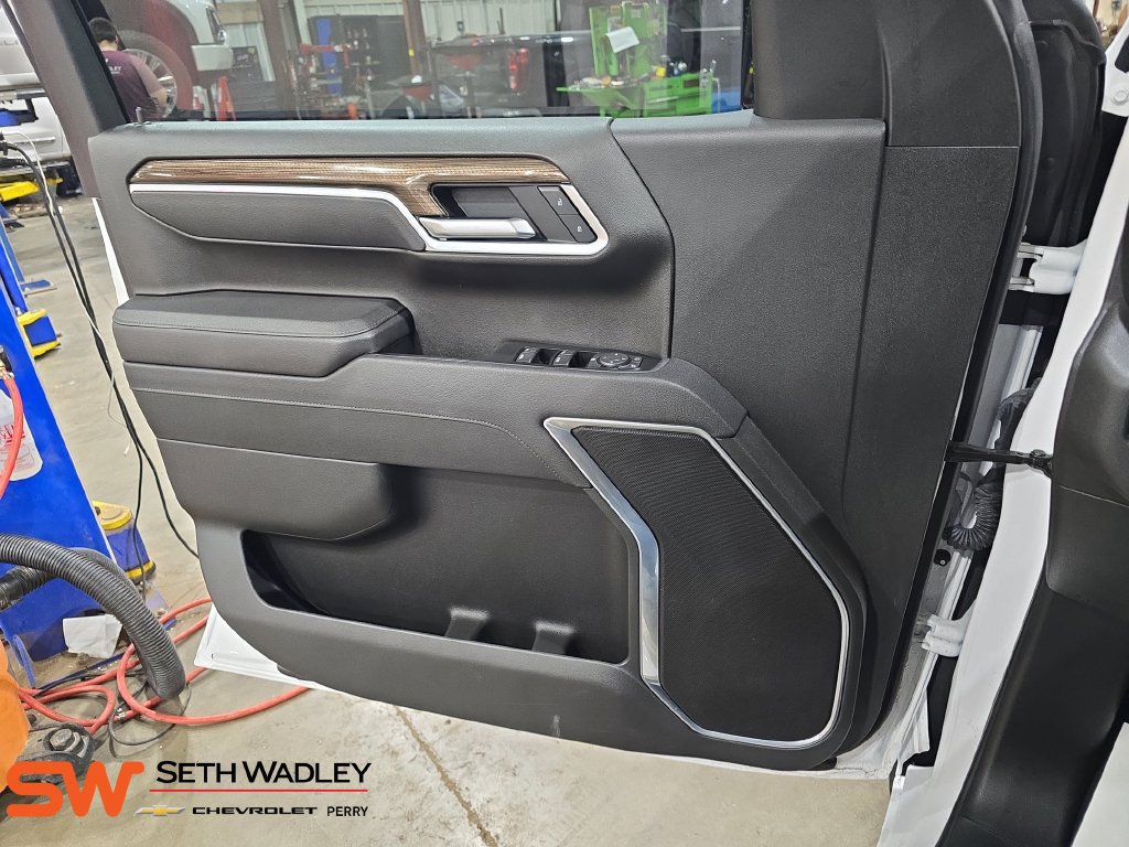 Used 2026 Chevrolet Silverado 1500 LT AWD/4WD image 26