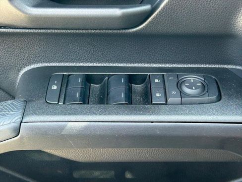 Certified 2025 Toyota 4Runner TRD Off-Road AWD/4WD image 24