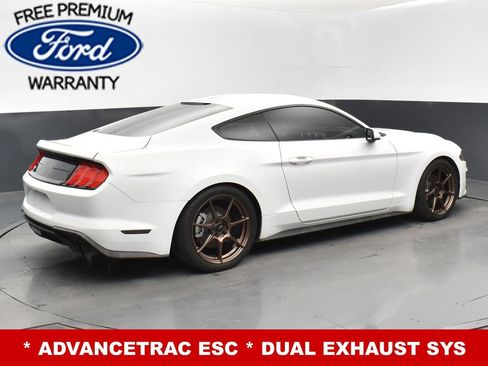 Used 2019 Ford Mustang Coupe image 9
