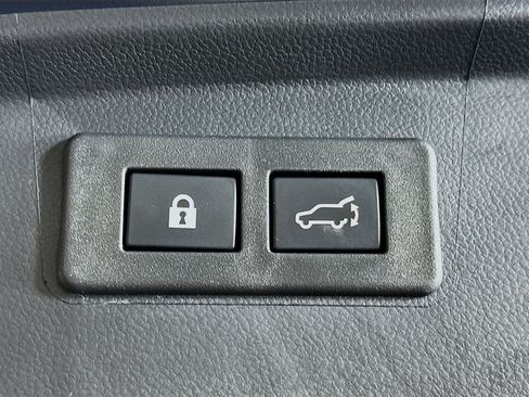 Used 2025 Subaru Outback Onyx Edition AWD/4WD image 29