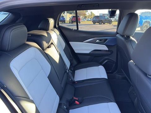 New 2026 Chevrolet Equinox EV LT image 11