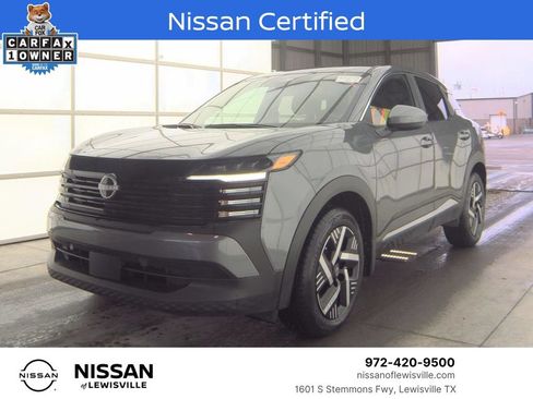 Used 2025 Nissan Kicks SV w/ Charging Package FWD image 1
