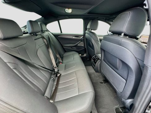 Used 2023 BMW 530i w/ Premium Package RWD image 19